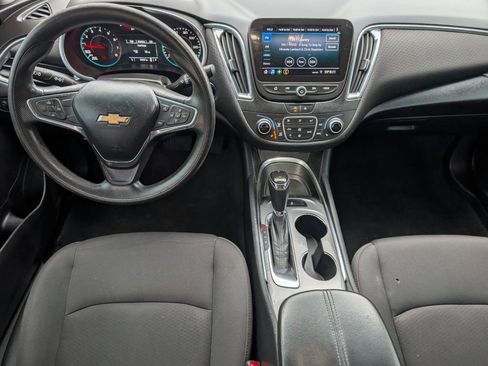 Used 2020 Chevrolet Malibu LT image 8