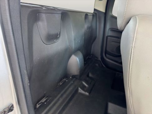 Used 2015 Chevrolet Colorado 2WD Extended Cab image 19