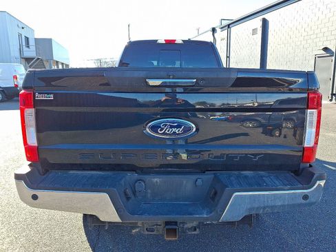 Used 2019 Ford F250 Lariat w/ Lariat Value Package image 5