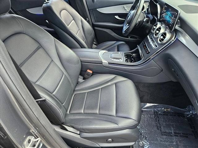 Certified 2022 Mercedes-Benz GLC 300 image 19