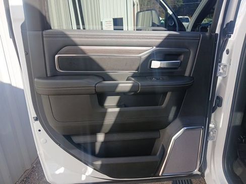 New 2026 RAM 2500 Laramie AWD/4WD image 28