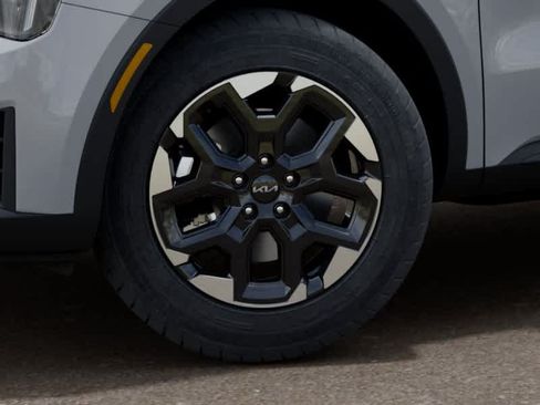 New 2026 Kia Sorento S FWD image 9