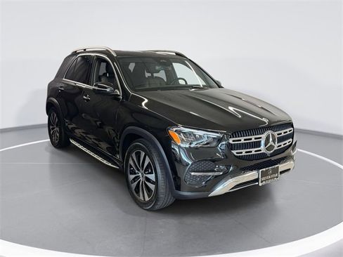 Certified 2025 Mercedes-Benz GLE 450 4MATIC image 3