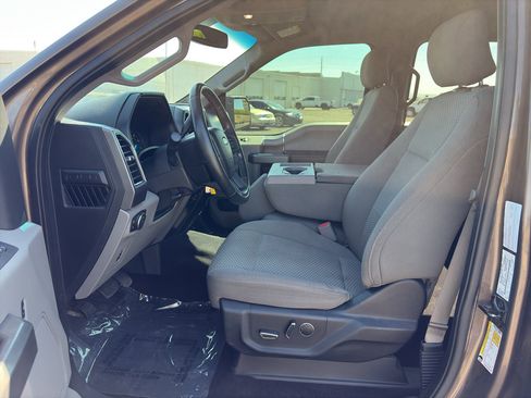 Used 2017 Ford F150 XLT w/ Equipment Group 302A Luxury AWD/4WD image 11
