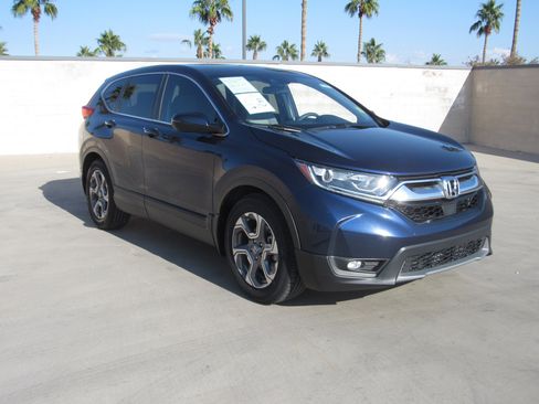 Used 2017 Honda CR-V EX image 2