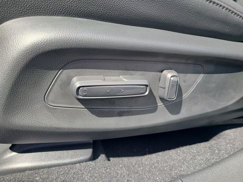 New 2026 Honda HR-V EX-L image 25