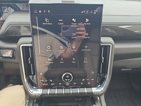 New 2026 GMC Yukon Elevation w/ LPO, Floor Liner Package AWD/4WD image 14