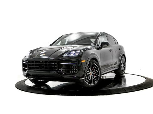 New 2026 Porsche Cayenne GTS AWD/4WD image 1