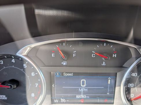 Used 2021 GMC Acadia SLE w/ Driver Convenience Package image 13