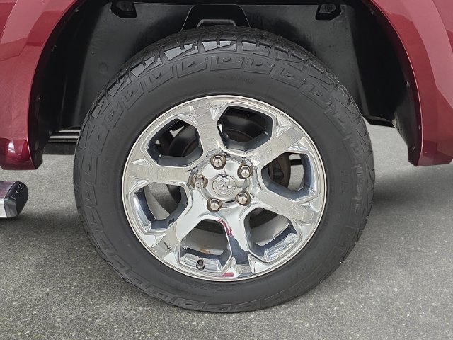 Used 2017 RAM 1500 Laramie w/ Convenience Group AWD/4WD image 31