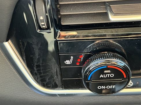 Certified 2023 Nissan Rogue Platinum w/ Platinum Premium Package image 17