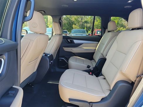 New 2026 Buick Enclave Preferred w/ Power Package image 12