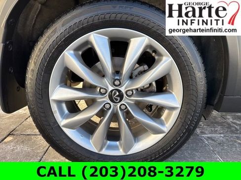 Certified 2022 INFINITI QX50 Essential image 9