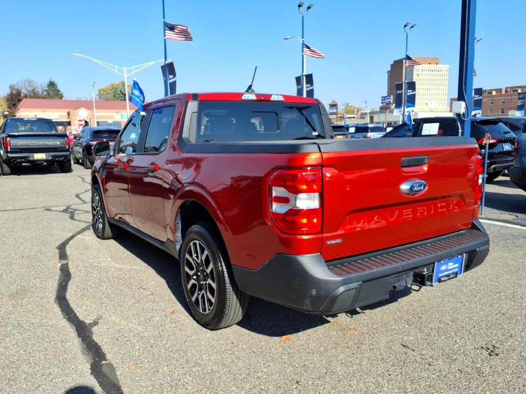 Certified 2024 Ford Maverick Lariat FWD image 8