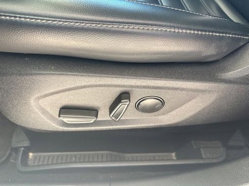 Used 2024 Ford Edge SEL image 14