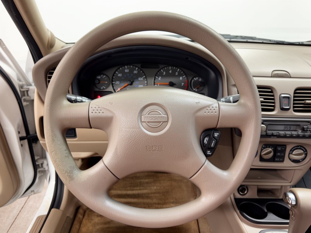 Used 2002 Nissan Sentra GXE FWD image 10
