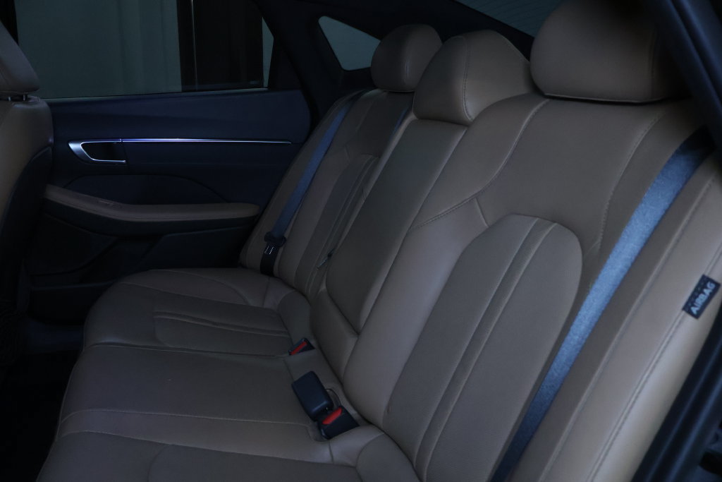 Used 2020 Hyundai Sonata Limited FWD image 16