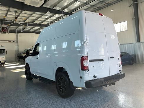 Used 2020 Nissan NV 3500 SV w/ Navigation Package image 23