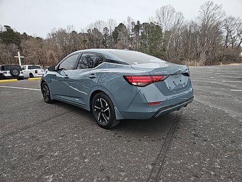 Used 2025 Nissan Sentra SV image 7