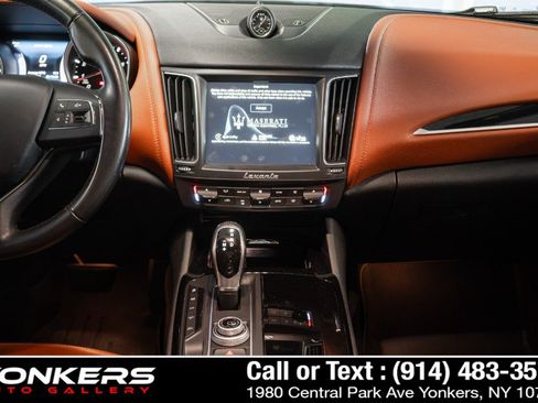 Used 2017 Maserati Levante AWD/4WD image 35