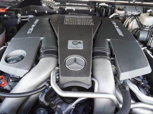 Used 2018 Mercedes-Benz G 63 AMG 4MATIC image 40