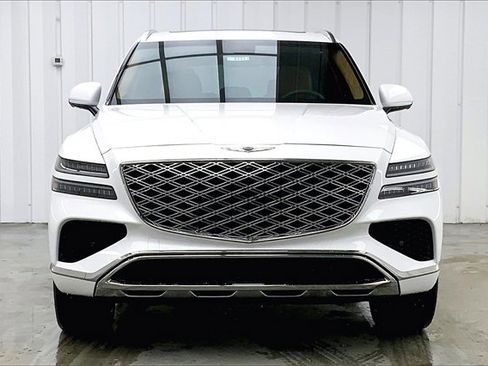 Used 2025 Genesis GV80 3.5T Prestige image 3