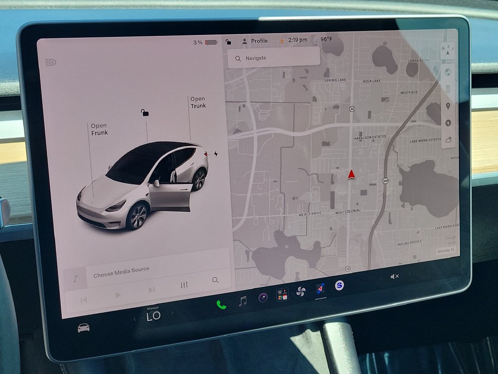 Used 2022 Tesla Model Y Long Range AWD/4WD image 23