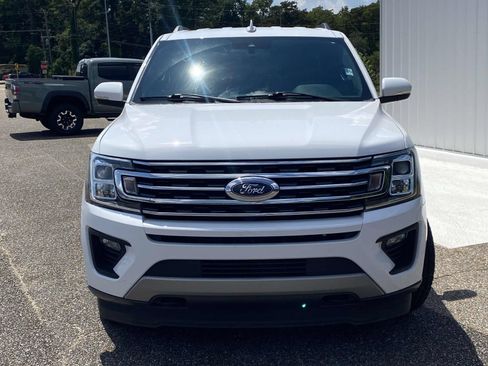 Used 2020 Ford Expedition XLT w/ Equipment Group 201A AWD/4WD image 2