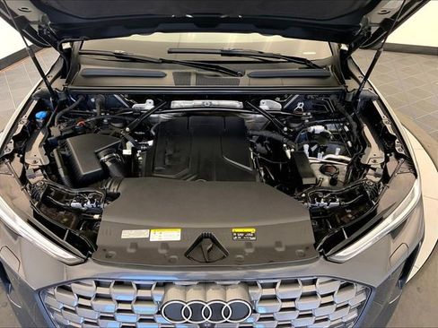 Certified 2025 Audi Q5 Premium Plus w/ Premium Plus AWD/4WD image 19