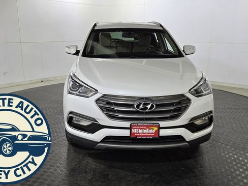 Used 2017 Hyundai Santa Fe Sport 2.0T image 2