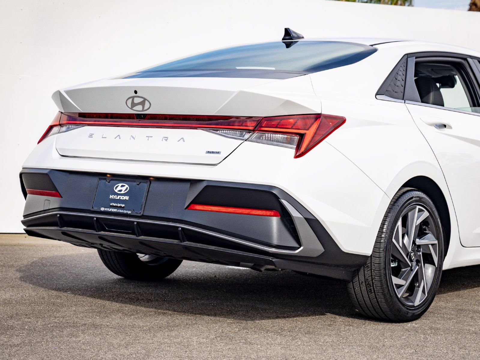 Used 2026 Hyundai Elantra Limited FWD image 18