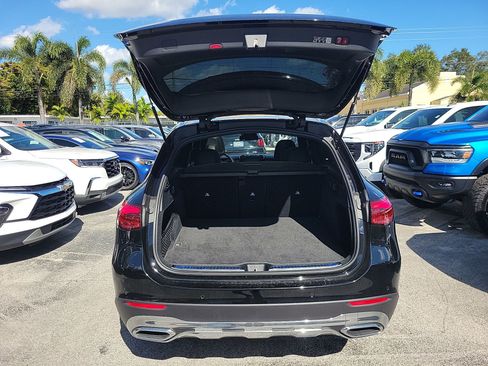 Used 2025 Mercedes-Benz GLC 300 image 16