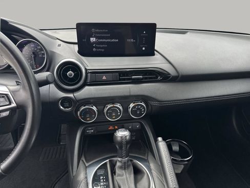 Used 2025 MAZDA MX-5 Miata RF Grand Touring RWD image 23