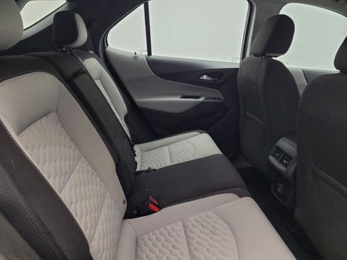 Used 2021 Chevrolet Equinox LS FWD image 19