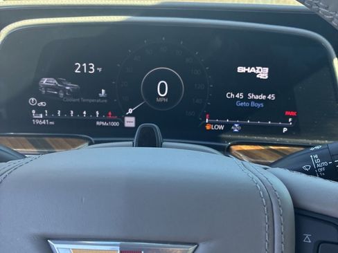 Used 2024 Cadillac Escalade ESV Sport Platinum w/ LPO, ONYX Package image 22