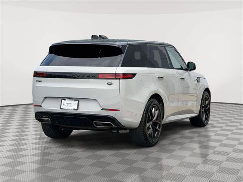 Used 2023 Land Rover Range Rover Sport SE Dynamic AWD/4WD image 7