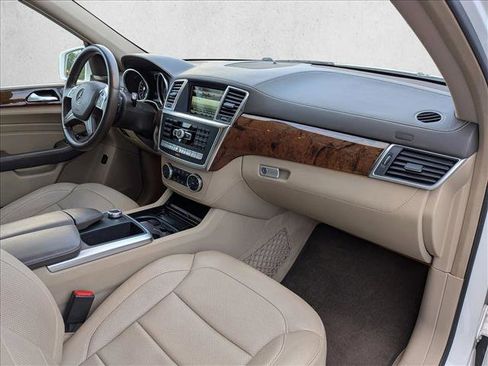 Used 2015 Mercedes-Benz ML 400 4MATIC image 22