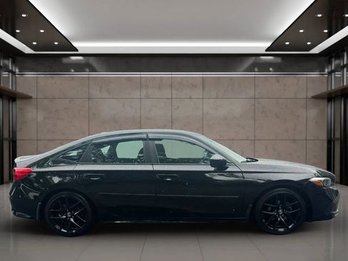 Used 2022 Honda Civic Sport image 8