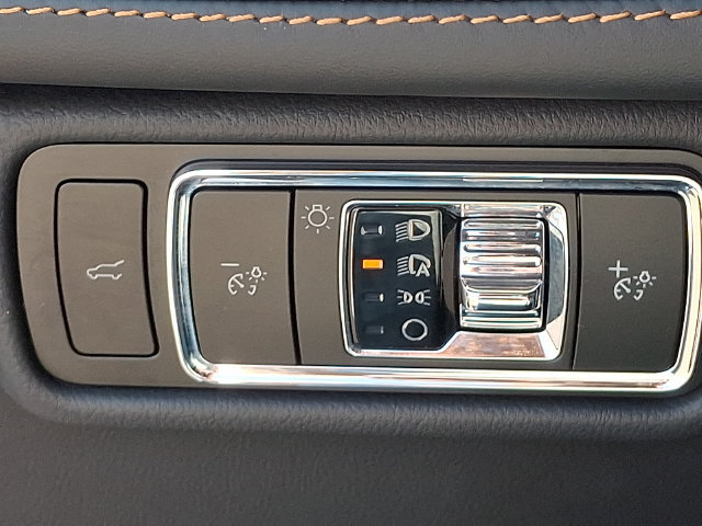 Certified 2025 Lincoln Aviator Black Label AWD/4WD image 23