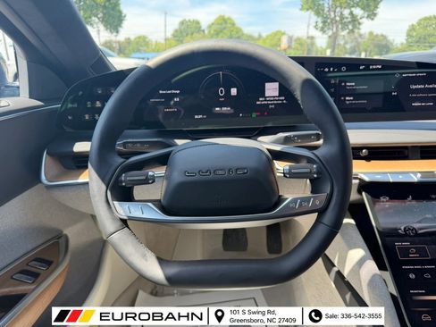 Used 2024 Lucid Air Touring AWD/4WD image 12