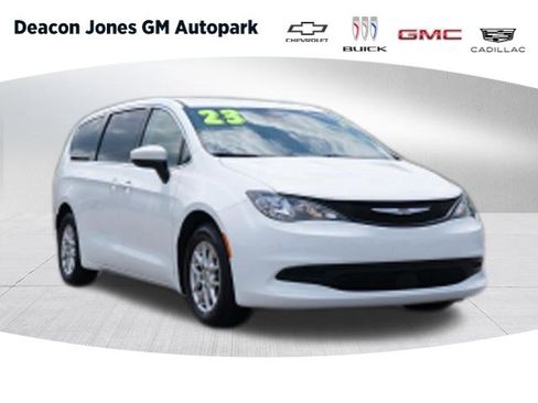 Used 2023 Chrysler Voyager LX FWD image 1