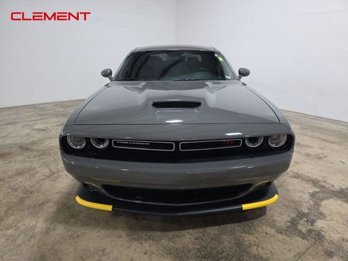 Used 2023 Dodge Challenger R/T w/ Plus Package image 2