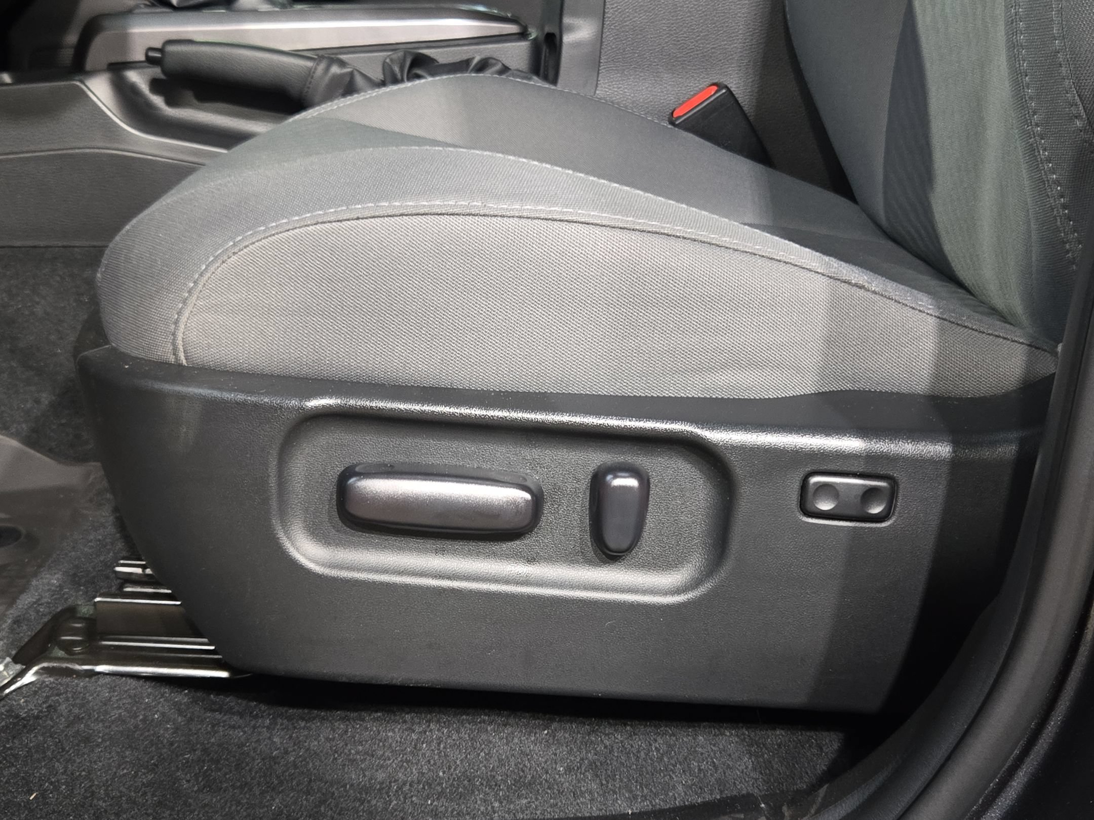 Used 2023 Toyota Tacoma SR5 RWD image 22