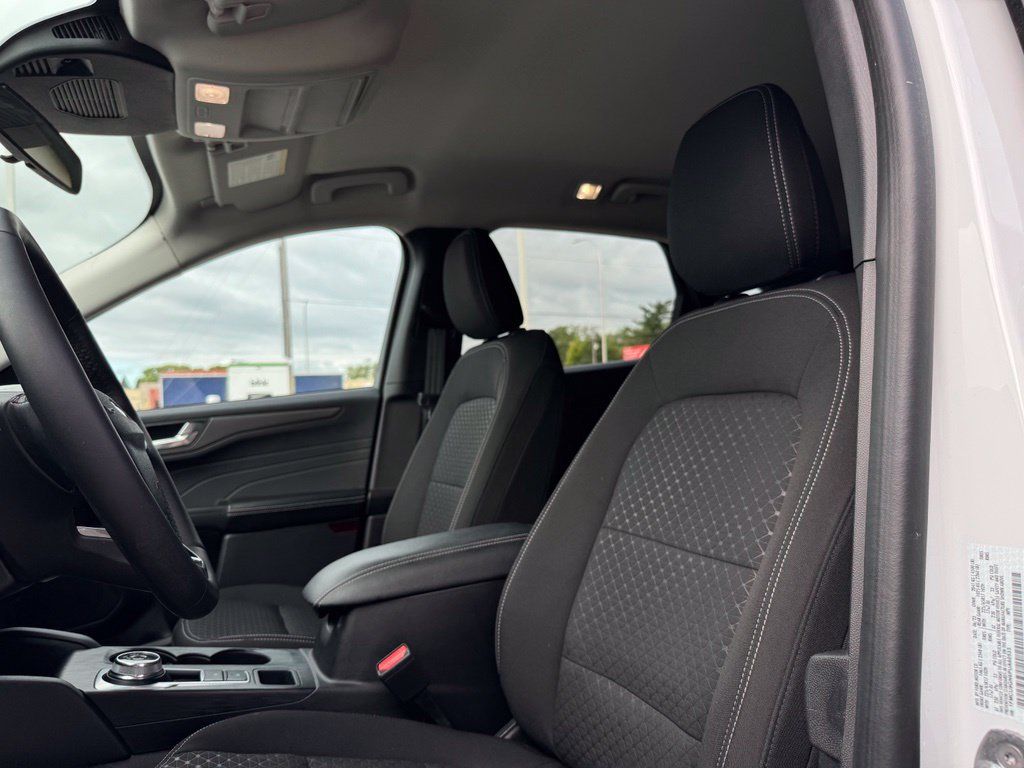 Certified 2023 Ford Escape Active w/ Tech Pack #2 AWD/4WD image 7
