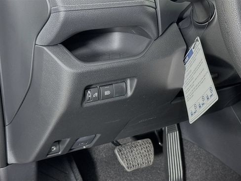 New 2025 Toyota RAV4 LE AWD/4WD image 12
