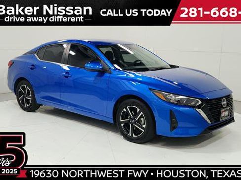 Used 2025 Nissan Sentra SV image 1