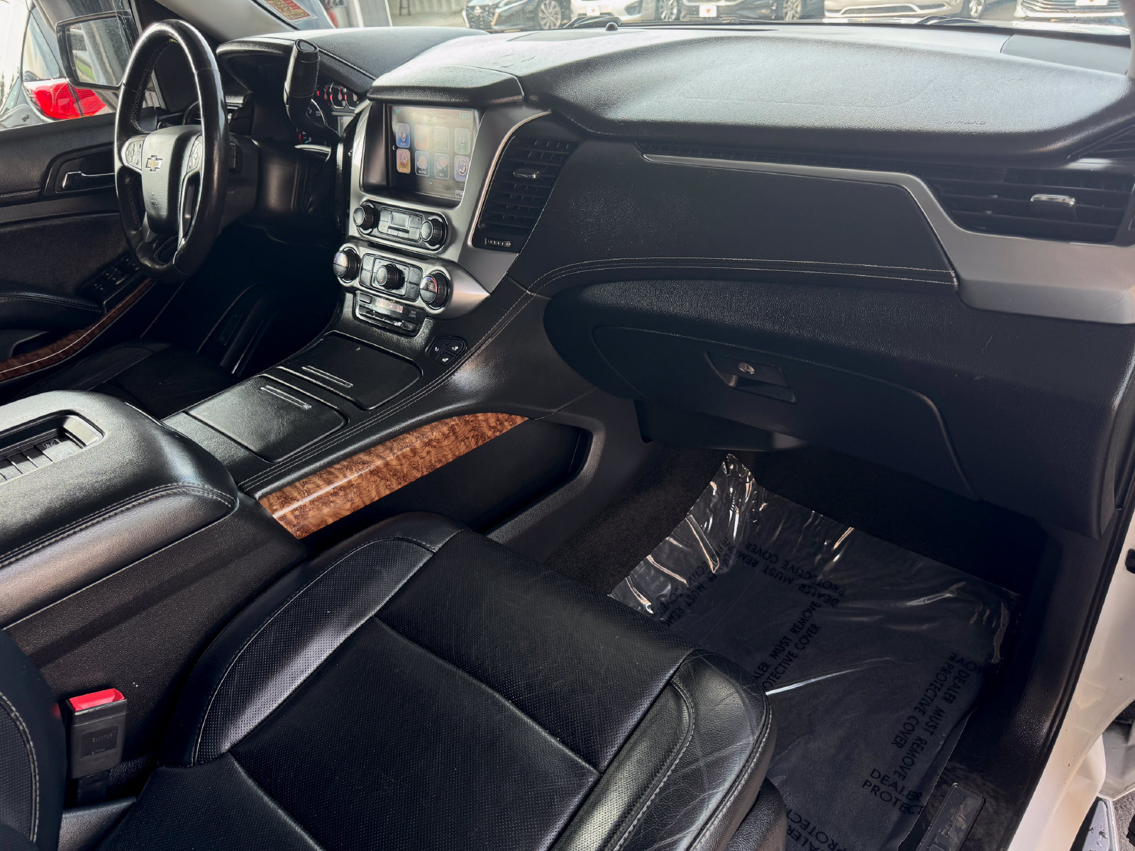 Used 2018 Chevrolet Suburban Premier RWD image 24