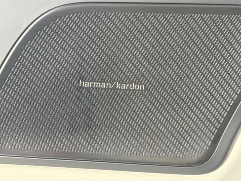 New 2026 Volvo V60 B5 Cross Country Ultra w/ Protection Package Premier image 18