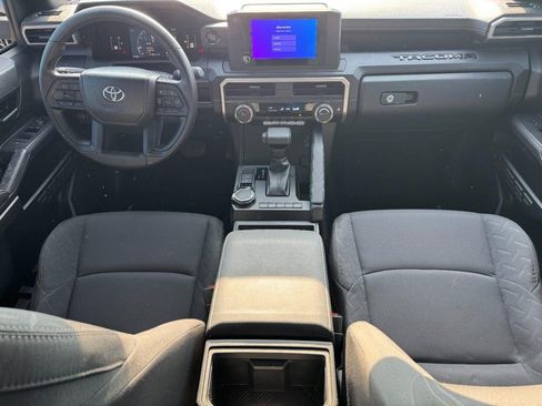 Certified 2024 Toyota Tacoma SR AWD/4WD image 12