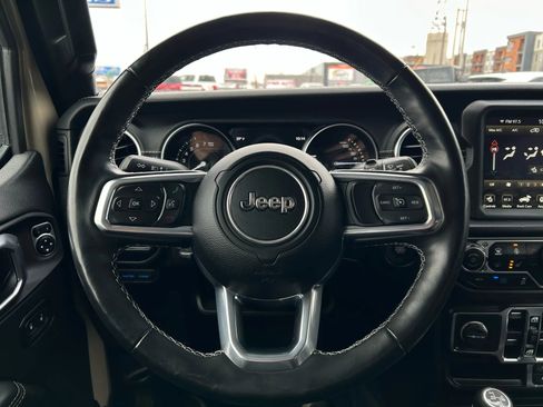 Used 2022 Jeep Wrangler Unlimited Sahara w/ Cold Weather Group image 8